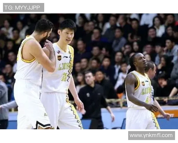 广州羽毛球队以93分稳居大师赛积分榜首位展现强劲实力